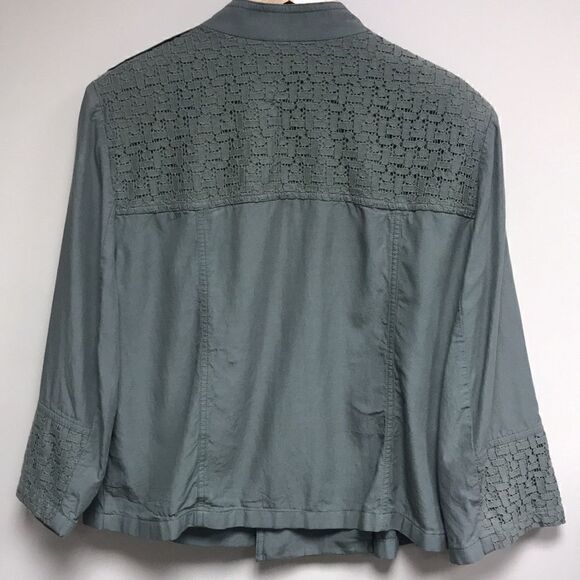 👠Chico’s green jacket with lace detail.   Large - Picture 5 of 6